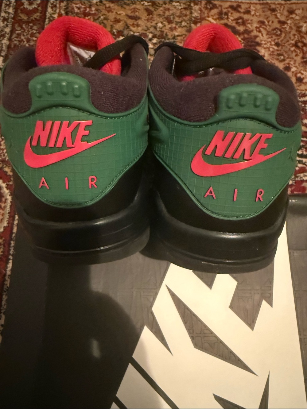 Jordan 4 RM Black Gorge Green University Red - Low-Top Sneakers - Picture 4 of 6